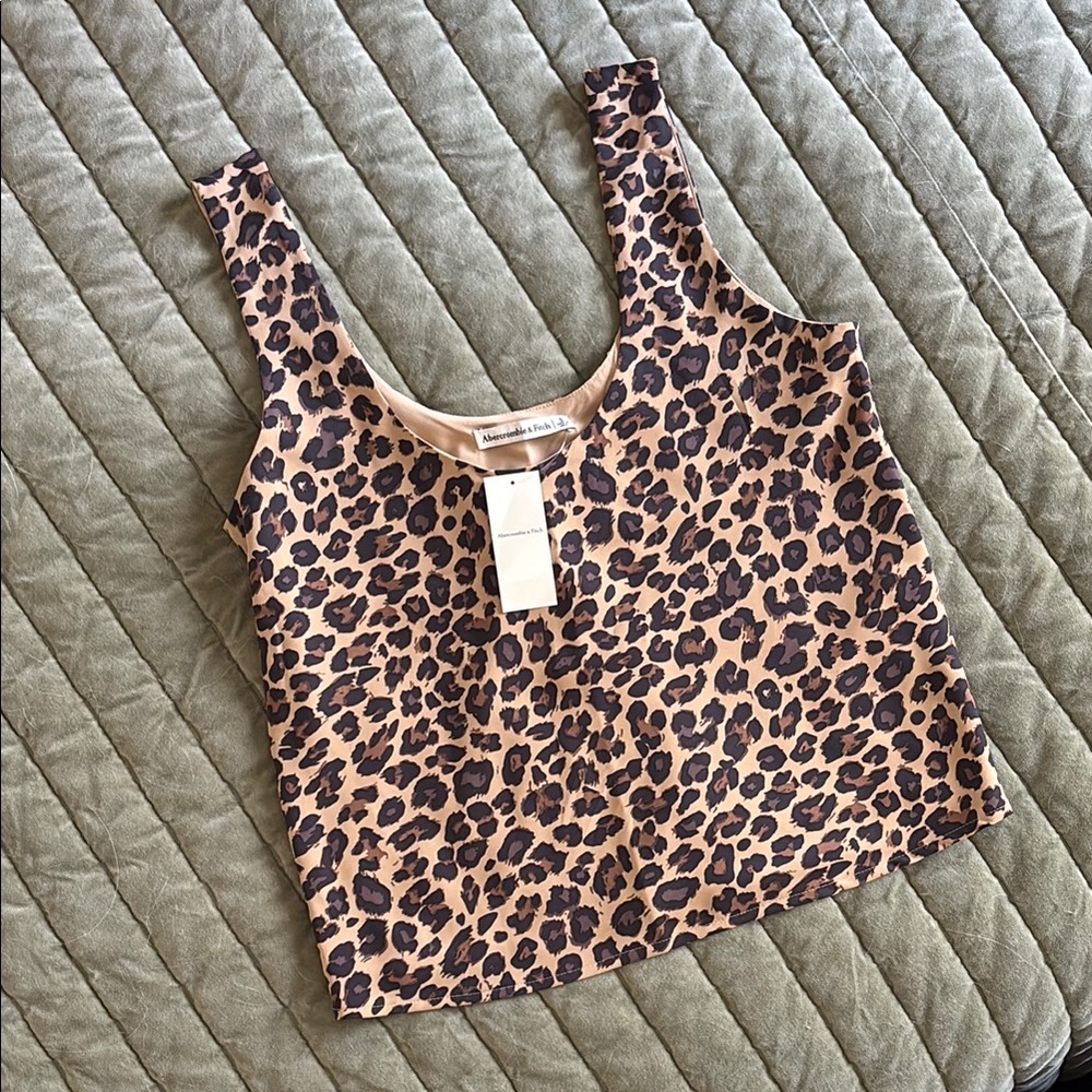 🆕Abercrombie | Women’s Satin Scoopneck Cami Leopard Print New S - Picture 4 of 6